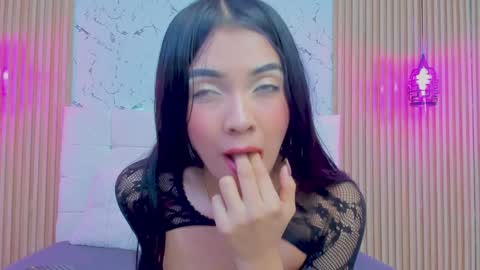 Gabriela Evans MS online show from January 23, 1:30 am