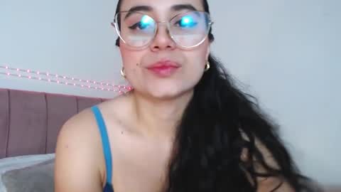 Snapshot of gabrielarossa chatting on April 29, 1:15 pm GabrielaRossa online show from April 29, 1:15 pm
