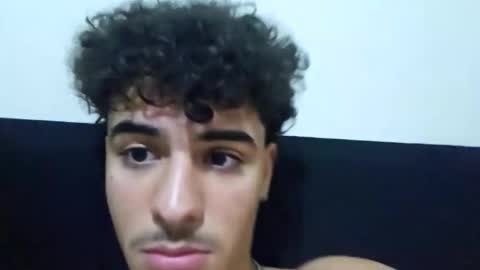 gabrielkulaif10 online show from April 22, 4:48 am