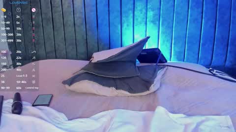 gabriell_ramirez_ online show from October 24, 5:37 am