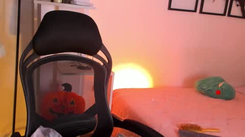 Gabriella online show from October 15, 9:04 pm