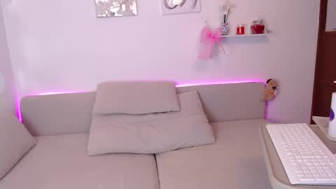 Snapshot of gabriella_bg chatting on March 26, 4:07 am Gaby online show from March 26, 4:07 am