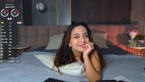 Snapshot of gabriella_wils chatting on October 14, 6:14 am Gabriella online show from October 14, 6:14 am