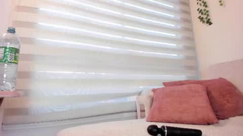   online show from July 1, 10:53 pm