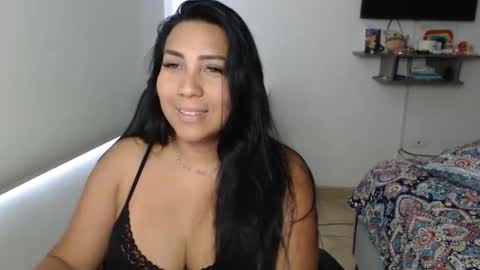 Snapshot of gaby_bluexx chatting on January 19, 4:57 pm Gaby Blue online show from January 19, 4:57 pm
