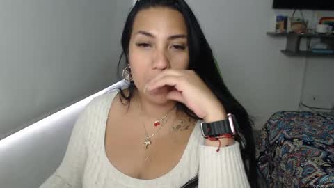 Snapshot of gaby_bluexx chatting on February 6, 9:17 pm Gaby Blue online show from February 6, 9:17 pm