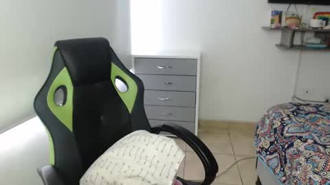 Snapshot of gaby_bluexx chatting on February 7, 3:30 pm Gaby Blue online show from February 7, 3:30 pm