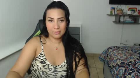 Snapshot of gaby_bluexx chatting on February 12, 3:49 pm Gaby Blue online show from February 12, 3:49 pm