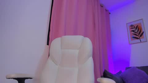 gaby online show from December 15, 1:26 pm