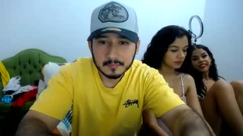 Snapshot of gaby_horny69 chatting on July 4, 6:41 am gaby_horny69 online show from July 4, 6:41 am