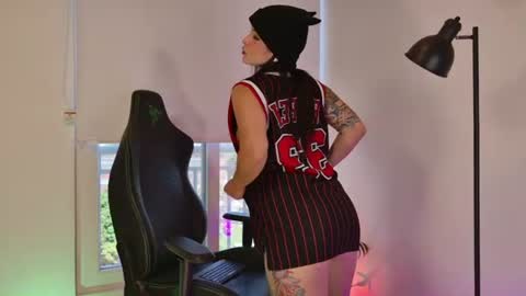 Gaby  online show from June 11, 2:48 pm