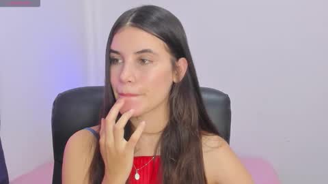 Gabriela online show from October 4, 9:02 pm