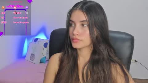 Gabriela online show from October 21, 9:04 pm