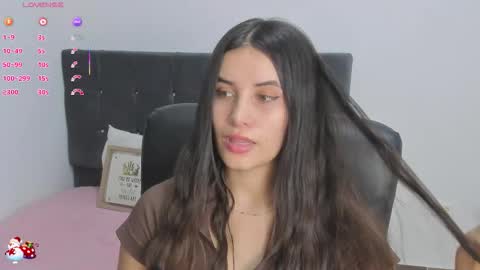 Gabriela online show from December 3, 11:36 pm