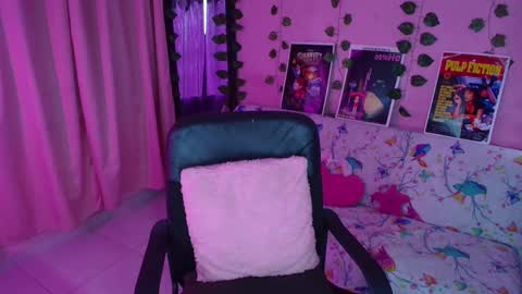 Snapshot of gaby_tailor_ chatting on January 3, 5:53 pm Gaby online show from January 3, 5:53 pm