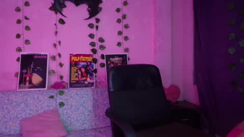 Snapshot of gaby_tailor_ chatting on January 15, 1:34 am Gaby online show from January 15, 1:34 am