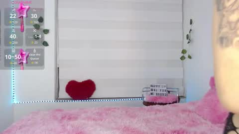 Snapshot of gaby_tailor_ chatting on September 9, 12:10 am Gaby online show from September 9, 12:10 am