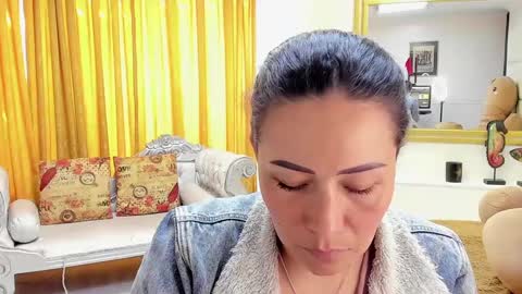 gabriela online show from December 24, 3:05 pm