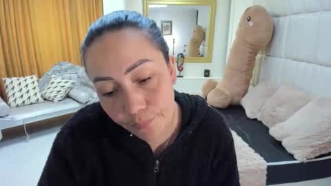 gabriela online show from November 12, 4:29 pm