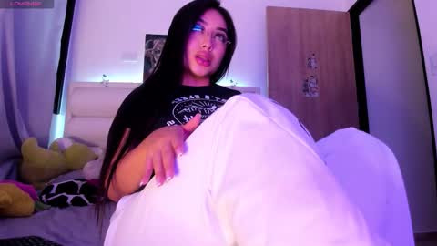 Snapshot of gabydesire chatting on January 10, 6:15 am GABY DESIRE online show from January 10, 6:15 am