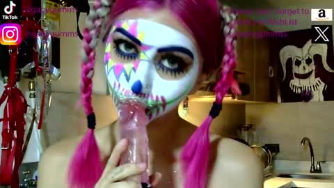 gabygumms online show from September 18, 11:51 pm