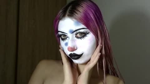 gabygumms online show from November 30, 7:45 am