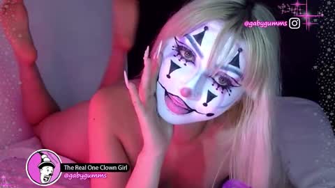 Snapshot of gabygumms chatting on February 25, 11:03 pm gabygumms online show from February 25, 11:03 pm