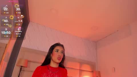 Snapshot of gabyowenss_ chatting on February 24, 10:52 pm Gaby Owens online show from February 24, 10:52 pm