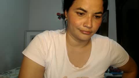Snapshot of gabysot chatting on May 27, 9:45 pm gabysot online show from May 27, 9:45 pm