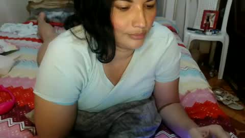 Snapshot of gabysot chatting on June 15, 8:00 pm gabysot online show from June 15, 8:00 pm
