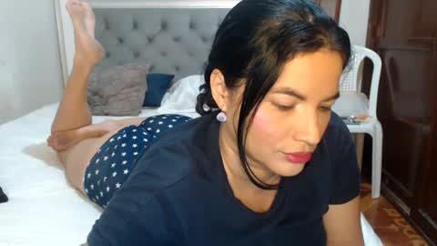 Snapshot of gabysot chatting on July 15, 5:18 pm gabysot online show from July 15, 5:18 pm
