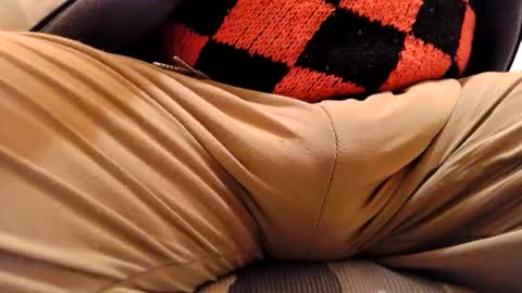 Snapshot of gae89tano chatting on March 2, 5:36 pm gae89tano online show from March 2, 5:36 pm