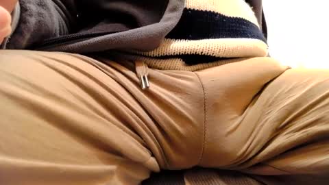 Snapshot of gae89tano chatting on March 6, 4:49 pm gae89tano online show from March 6, 4:49 pm