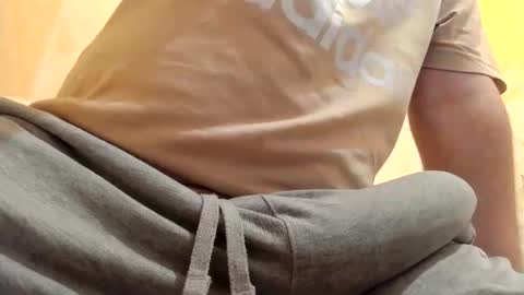 Snapshot of gae89tano chatting on November 2, 8:33 pm gae89tano online show from November 2, 8:33 pm