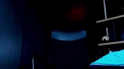 Snapshot of gael_reid chatting on March 8, 3:21 am gael online show from March 8, 3:21 am