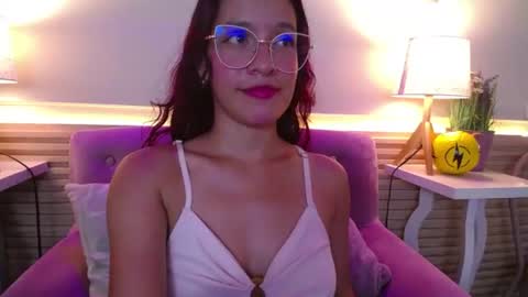 Briana  online show from June 16, 2:14 am
