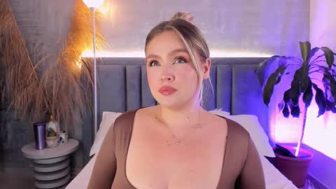 Gaia Baker  online show from March 13, 6:14 pm