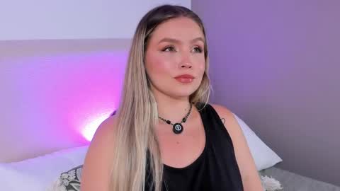 Gaia Baker  online show from May 12, 5:26 am