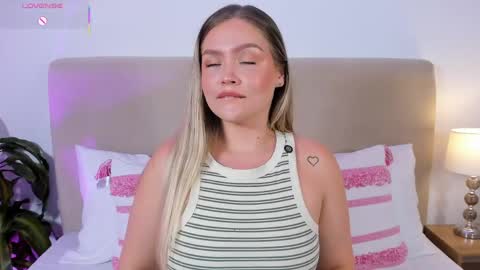 Gaia Baker  online show from May 28, 1:52 pm