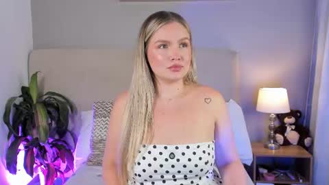 Gaia Baker  online show from July 30, 2:05 pm
