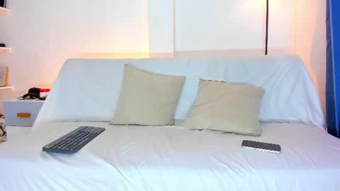 gal_stone_ online show from August 2, 3:49 am