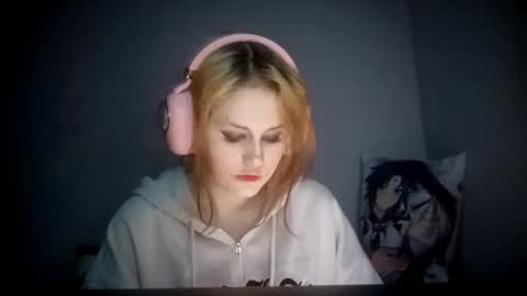 Snapshot of galinacroskey chatting on February 15, 8:16 pm Anne online show from February 15, 8:16 pm