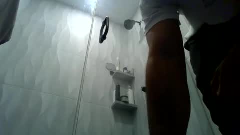 Snapshot of gambitstroker chatting on April 5, 5:43 pm BBC t online show from April 5, 5:43 pm