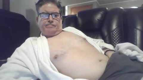 Snapshot of gameon1969 chatting on February 10, 6:35 pm gameon1969 online show from February 10, 6:35 pm