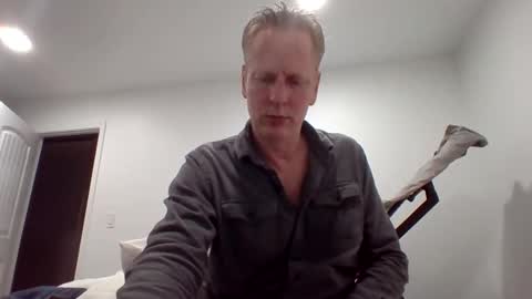 gamerboy200 online show from November 4, 1:27 am