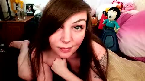 Snapshot of gamergirlroxy chatting on December 13, 9:09 pm GamerGirlRoxy online show from December 13, 9:09 pm