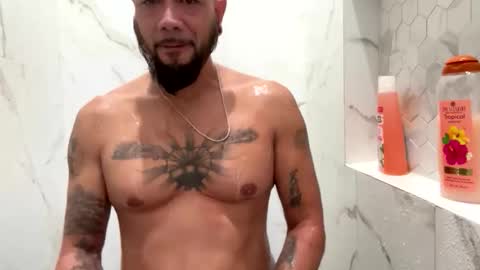 Snapshot of gantaz1111 chatting on March 29, 7:19 am gantaz1111 online show from March 29, 7:19 am