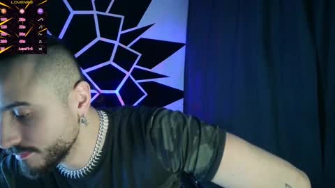 Chris  Dont forget to gift me thumb up Its very important to me and makes me happy AF  online show from January 22, 7:35 am