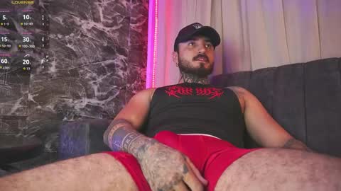 Chris  Dont forget to gift me thumb up Its very important to me and makes me happy AF  online show from March 25, 6:08 am