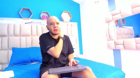 Snapshot of garcia_jacob_ chatting on November 25, 12:05 pm garcia_jacob_ online show from November 25, 12:05 pm